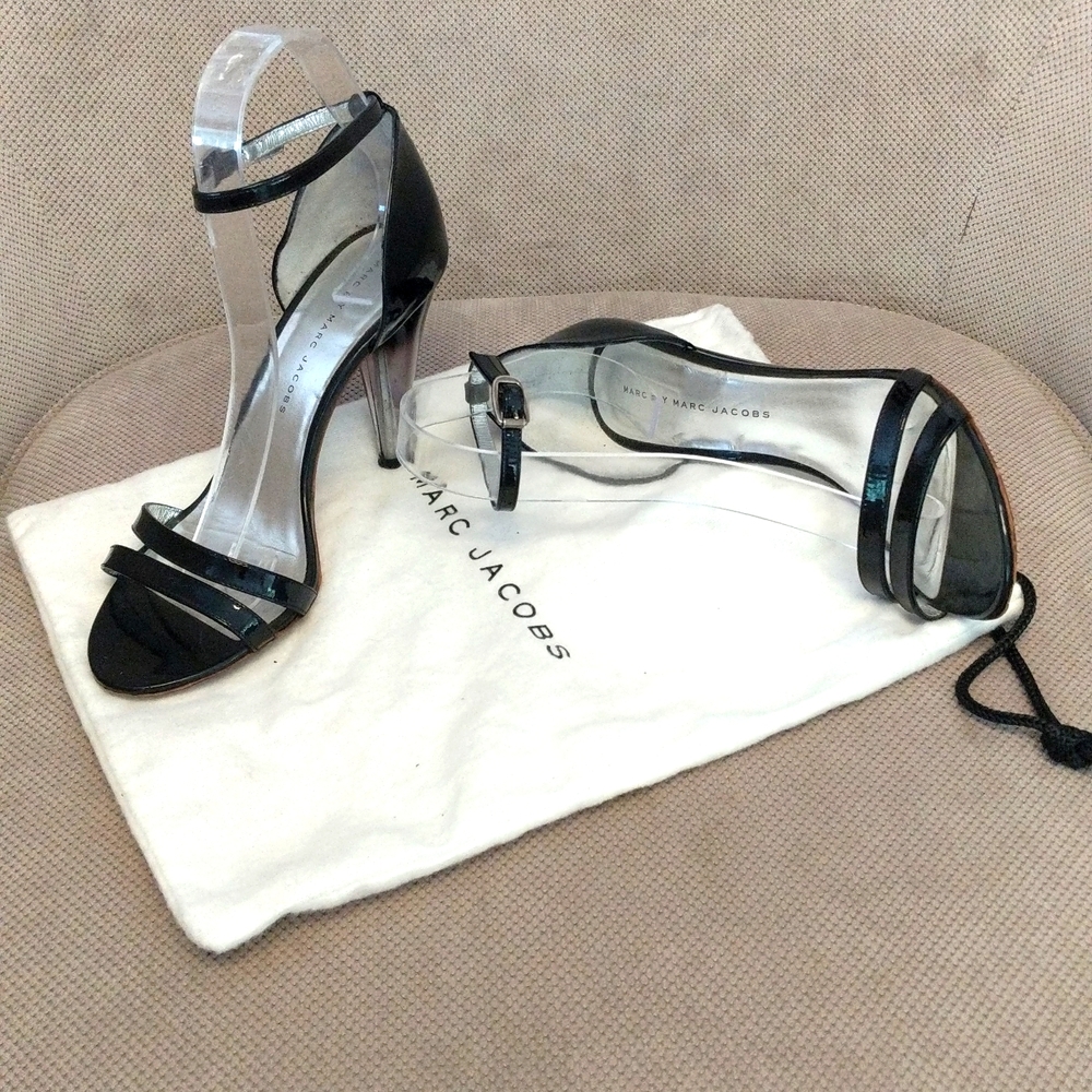 MARC JACOBS Patent Leather Strappy Heels